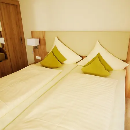 Wohngut Koblenz Otel 4*