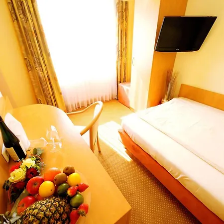 Mosel Hähn Hotel 4*